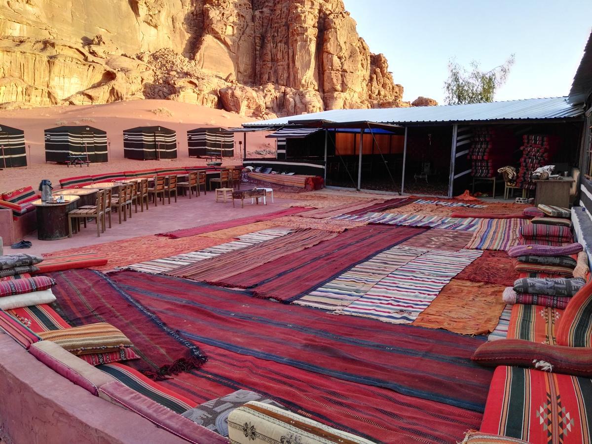 Rainbow Camp Hotel Wadi Rum Exterior photo