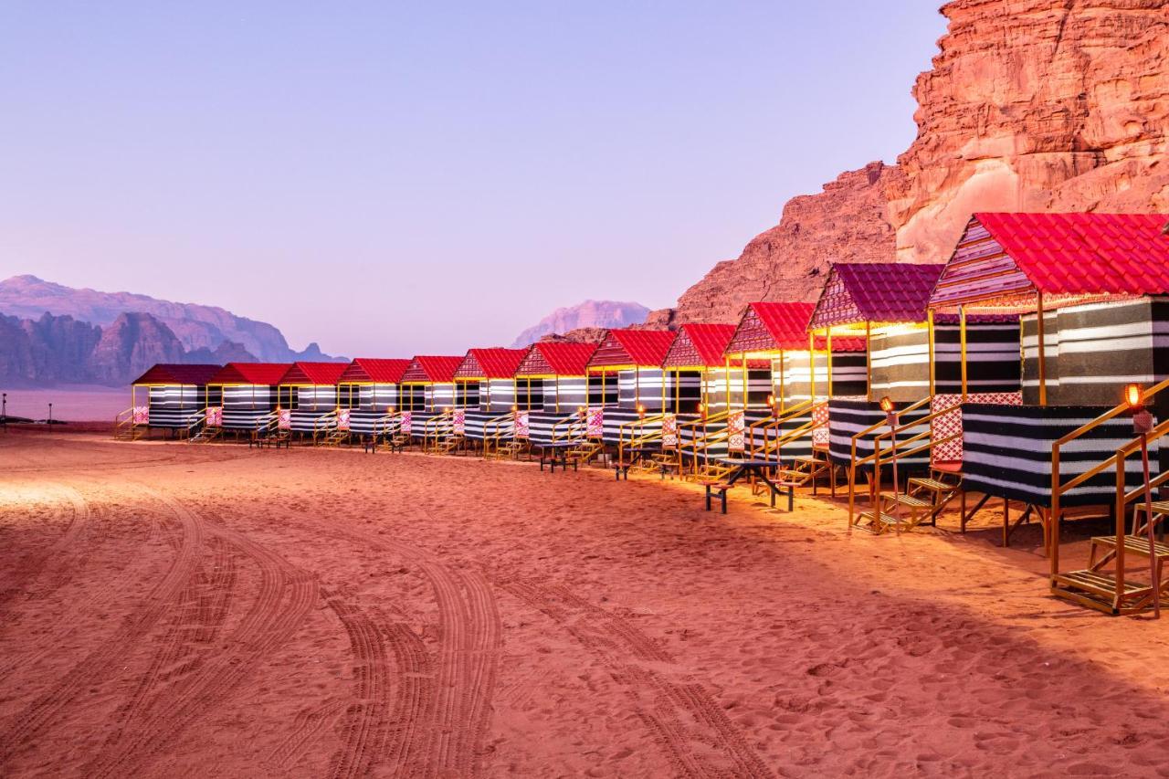Rainbow Camp Hotel Wadi Rum Exterior photo