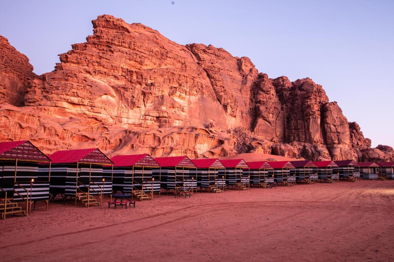 Rainbow Camp Hotel Wadi Rum Exterior photo
