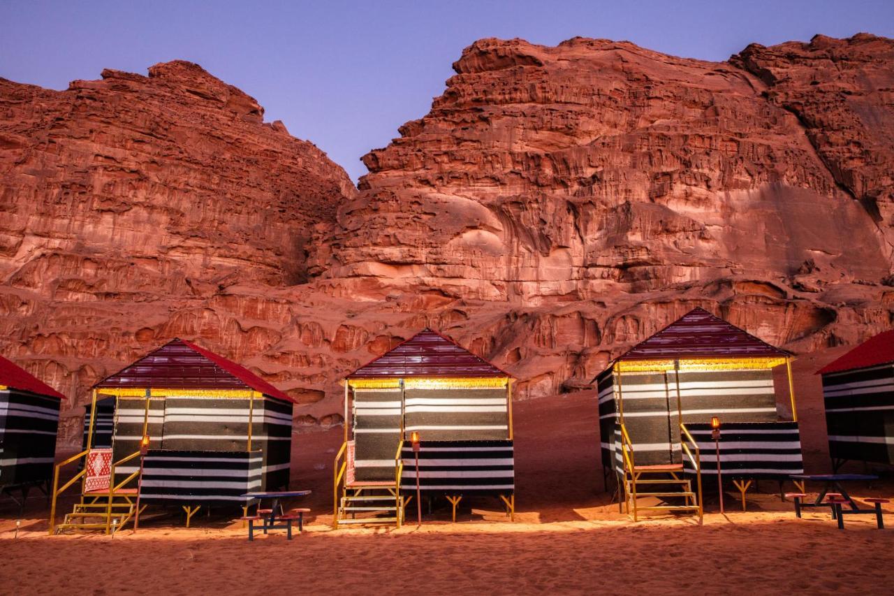 Rainbow Camp Hotel Wadi Rum Exterior photo