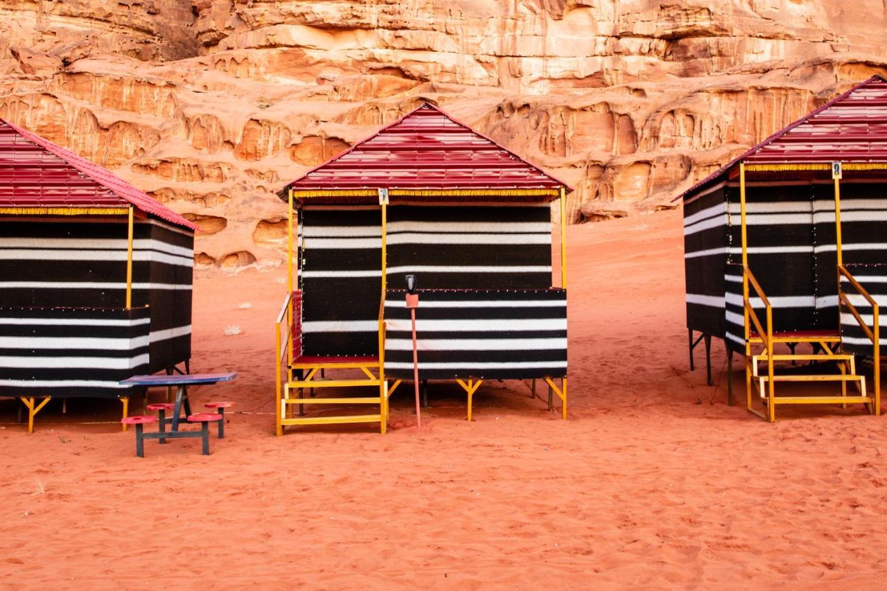 Rainbow Camp Hotel Wadi Rum Exterior photo