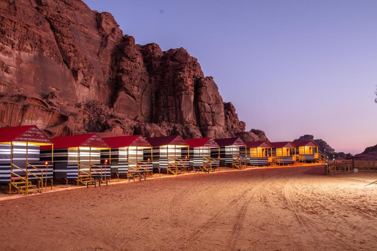 Rainbow Camp Hotel Wadi Rum Exterior photo