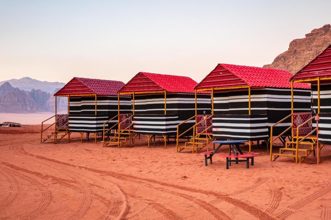 Rainbow Camp Hotel Wadi Rum Exterior photo